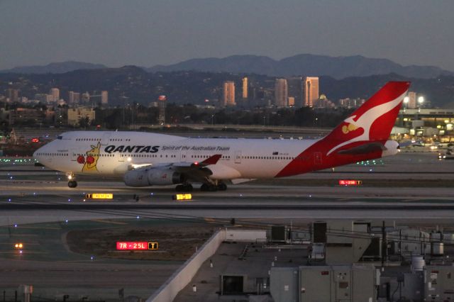 Boeing 747-400 (VH-OJU)