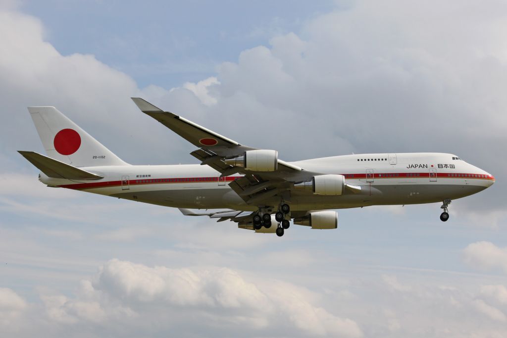 Boeing 747-200 (20-1102)