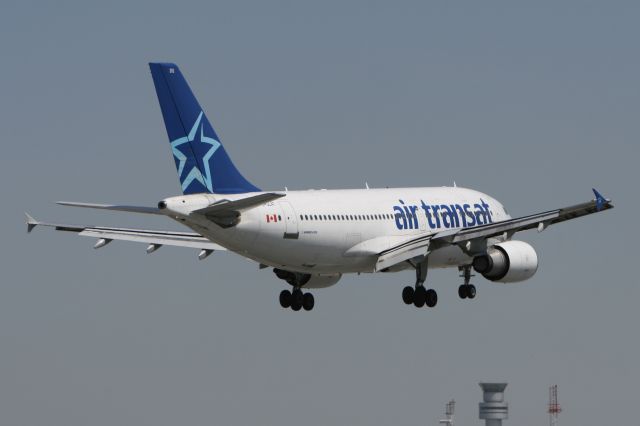 Airbus A310 (C-GLAT) - May 20, 2009 - landing down at Toronto