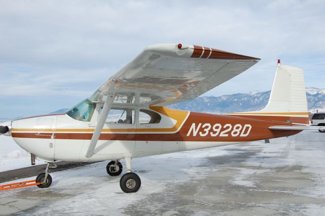 Cessna Skylane (N3928D)