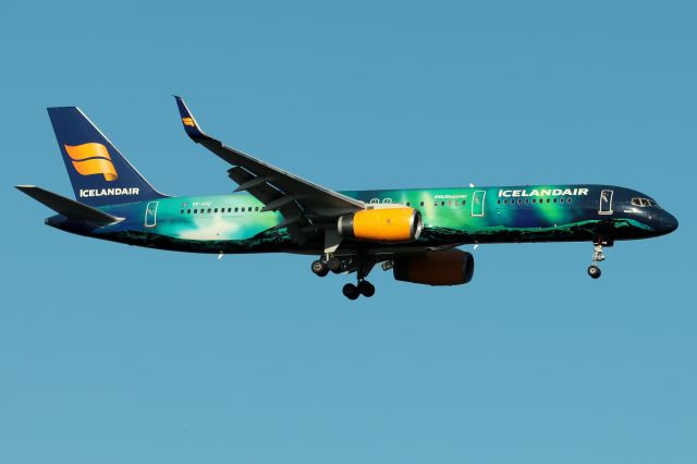 Boeing 757-200 (TF-FIU) - 'Iceland's 'Hekla Aurora'' painted in the paint scheme of the Northern Lights of the Aurora Borealis and 'Hekla' one of Iceland's most active volcanoes.