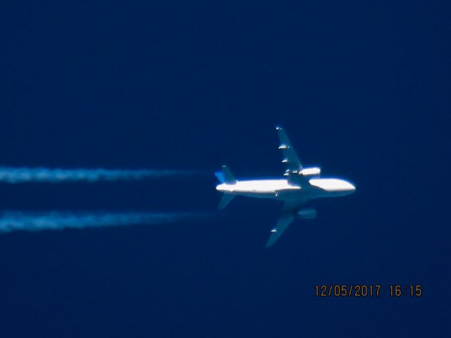 Airbus A319 (N813UA)