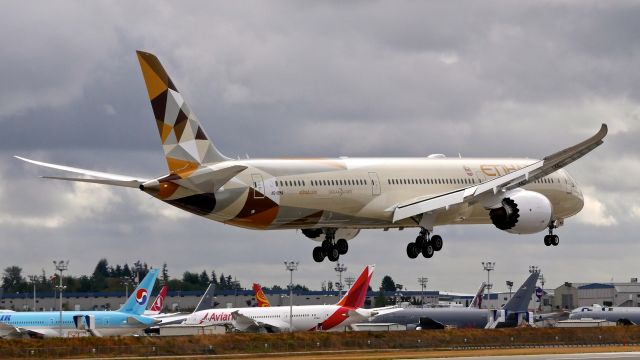 BOEING 787-10 Dreamliner (A6-BMA) - BOE061 on final to Rwy 16R to complete a ferry flight from KCHS on 9.11.18. (ln 743 / cn 60755).