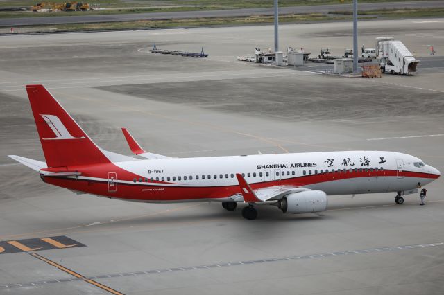 Boeing 737-800 (B-1967) - April 14th 2018:HND-PVG.