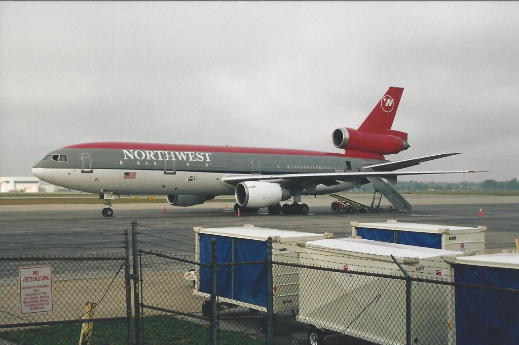 McDonnell Douglas DC-10 (N133JC) - DC-10-40. Probably a Military or Indianapolis Colts charter. I don't remember which it was. Shown on the IAB ramp.