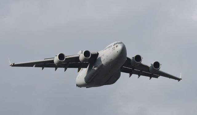 Boeing Globemaster III (04-4135) - Airventure 2018