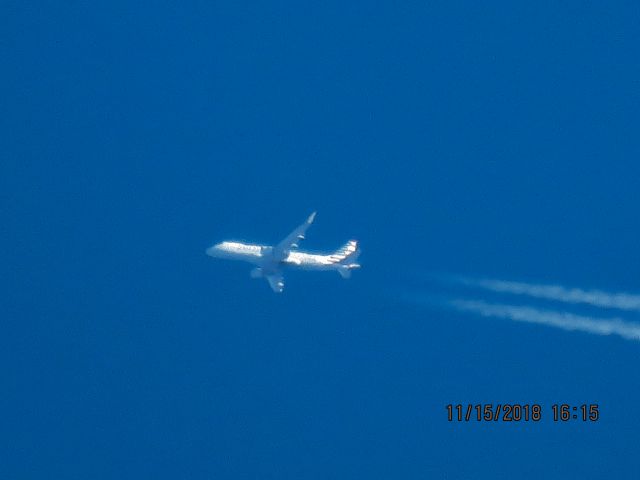 Embraer 175 (N240NN)