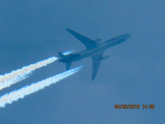 Boeing MD-11 (N588FE)