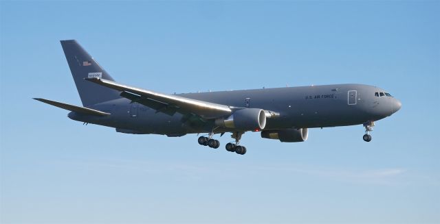 Boeing KC-46 Pegasus (1146020) - BOE20 from KSKF on final to Rwy 16R on 12.7.18. (ln 1122 / cn 34137). The aircraft is using temporary reg #N5514V.