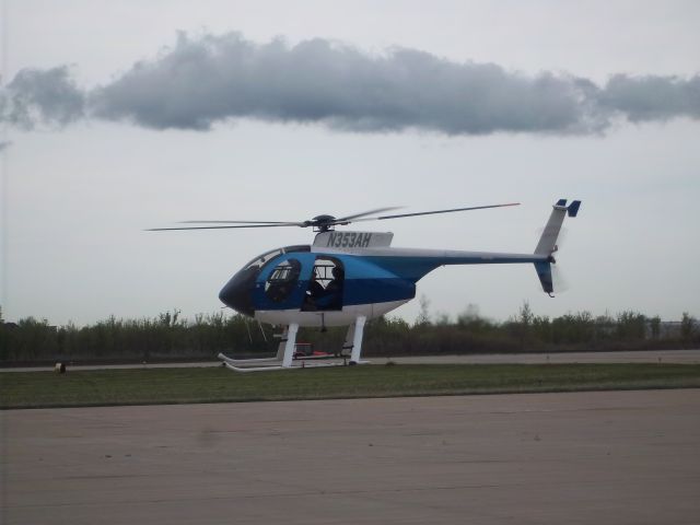 MD Helicopters MD 500 (N353AH)