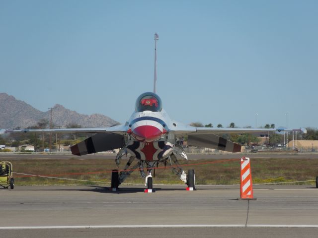 Lockheed F-16 Fighting Falcon — - A Thunderbird at Thunder in the Desert 2014.