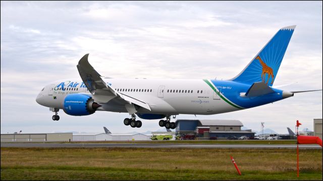 Boeing 787-8 (5H-TCJ) - BOE959 on short final to Rwy 34L to complete a B1 flight on 10.12.19. (ln 925 / cn 66133).