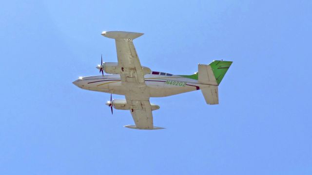 Cessna 402 (N402GZ)