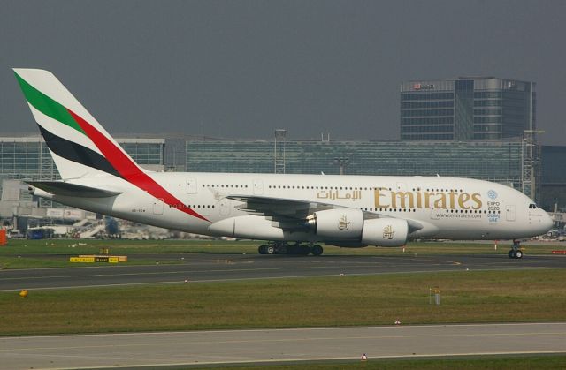 Airbus A380-800 (A6-EEW)