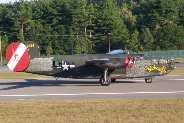 Consolidated B-24 Liberator (N224J) - On Runup, 24 @MHT