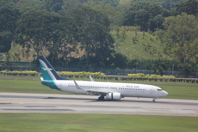 Boeing 737-800 (9V-MGB)