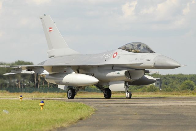 E611 — - Danish F-16 at Kleine Brogel's 2006 Open Door Day 