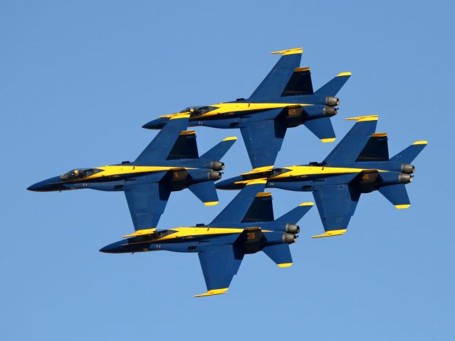 McDonnell Douglas FA-18 Hornet — - Blue Angels Diamond - California Capital Airshow - 10/05/19