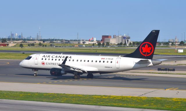 Embraer 175 (C-FEJD) - Air Canada Express Embraer ERJ-175SU C-FEJD in Toronto 