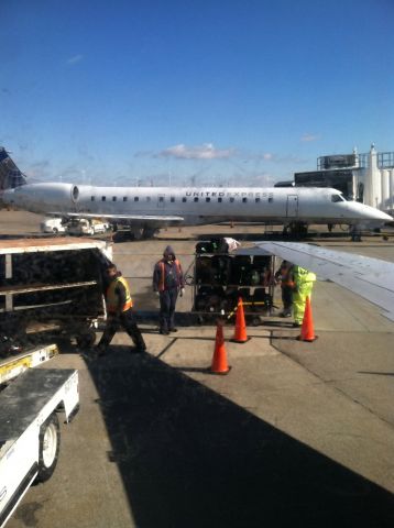 Embraer ERJ-145 (N19554)