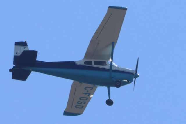 Cessna Skywagon 180 (C-FOSO) - C-FOSO Cessna Skywagon 180E Survolant le fleuve St-Laurent QC. à Lavaltrie. Le 27-04-2025 à 10:13