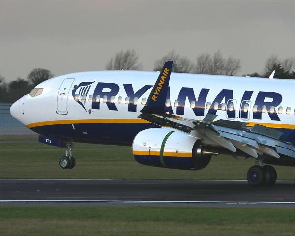 Boeing 737-700 (EI-ESZ) - Arriving on delivery having flown non stop from Boeing Field (KBFI) to Dublin, Ireland.  Flying just over 4,500 miles at an average cruising level of 39,000 feet