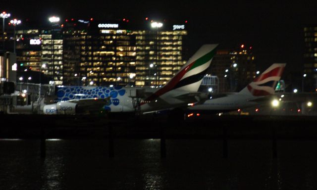 Airbus A380-800 (A6-EVH)