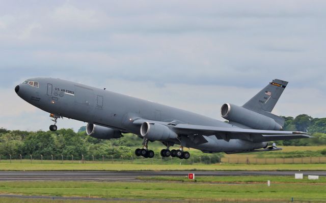 85-0027 — - usaf mcguire kc-10a 85-0027 dep shannon 11/6/16.