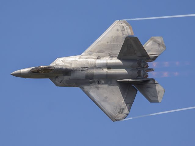 Lockheed F-22 Raptor — - F-22 at the Dayton Airshow. 