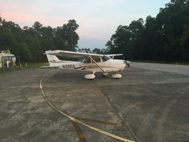 Cessna Skyhawk (N1092A)