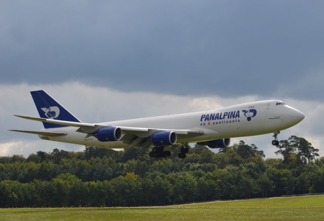 BOEING 747-8 (N851GT)