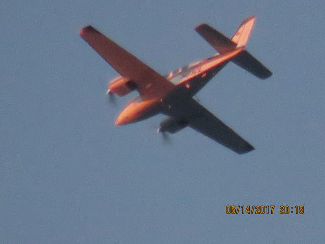 Beechcraft Baron (58) (N81CL)