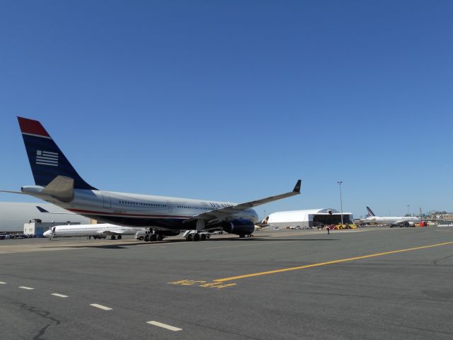 Airbus A330-200 (N279AY) - US. AIR