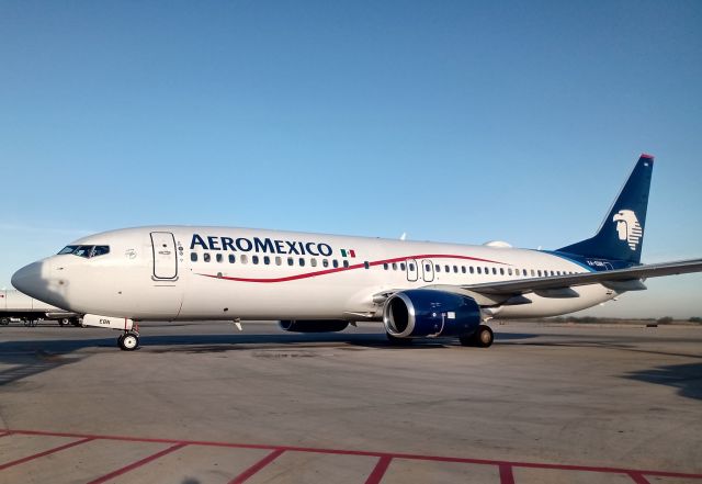 Boeing 737-800 (XA-EBN)