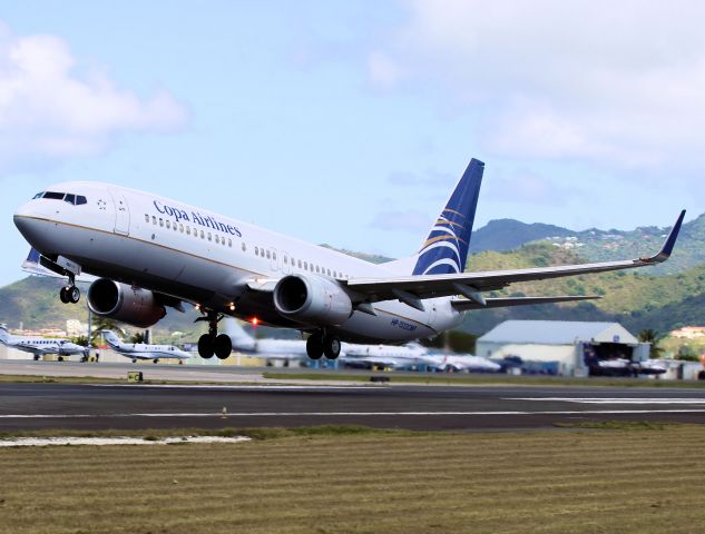 Boeing 737-800 (HP-1522CMP)