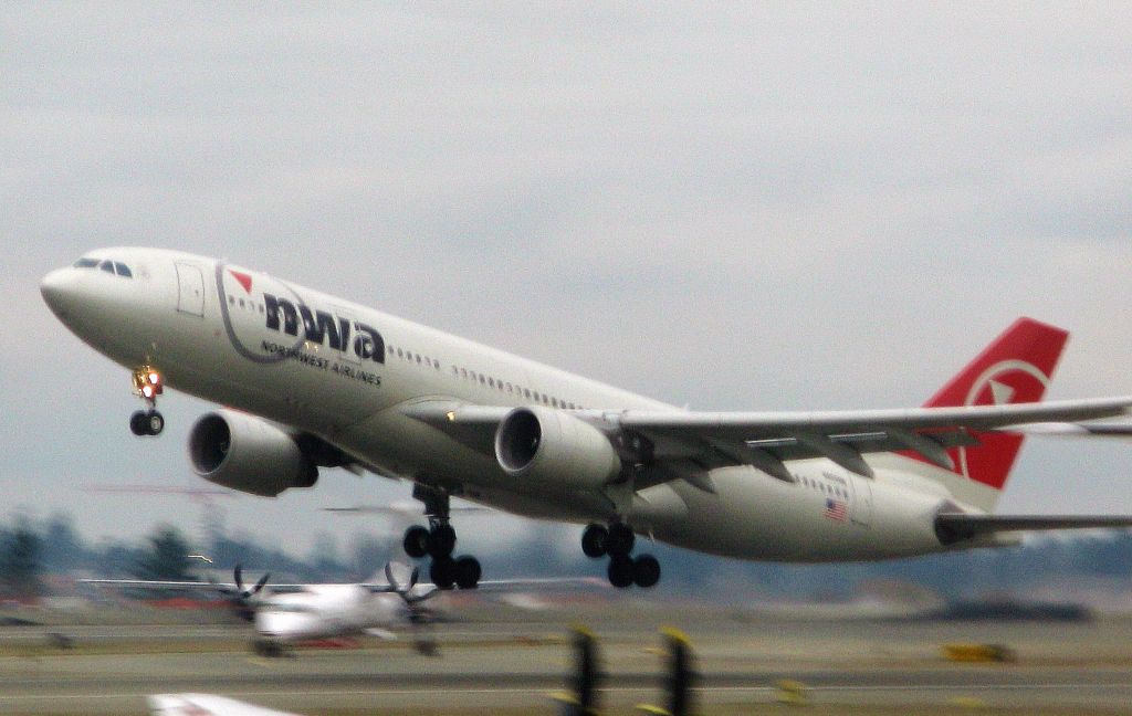 Airbus A330-300 — - Airbus 330-300