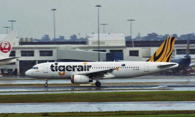 Airbus A320 (VH-VNQ) - Tigerair Australia Airbus A320-232 VH-VNQ landed in Sydney Kingsford 