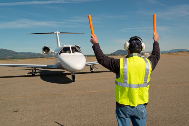 — — - Citation Mustang arrives at the Citation Jet Pilots Association Annual Convention (a rel=nofollow href=http://www.citationjetpilots.com/http://www.citationjetpilots.com//a)