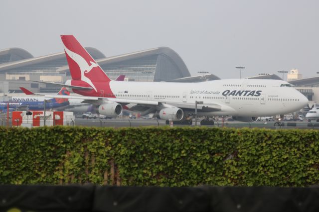 Boeing 747-400 (VH-OJT)