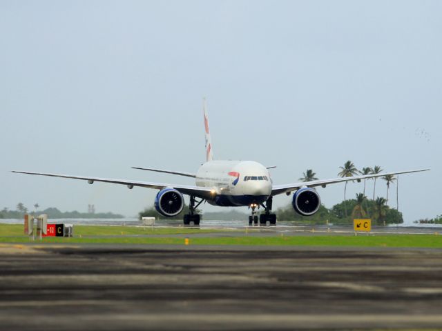 Boeing 777-200 (G-VIIP)