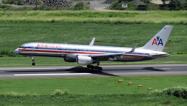 Boeing 757-200 (N676AN)