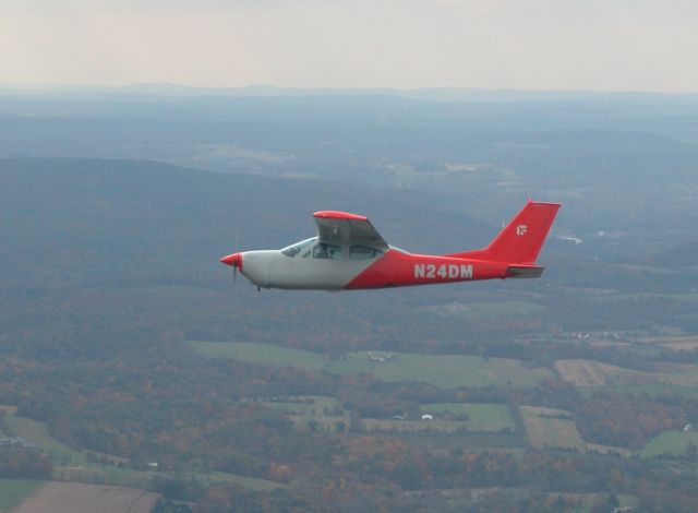 Cessna 177RG Cardinal RG (N24DM)