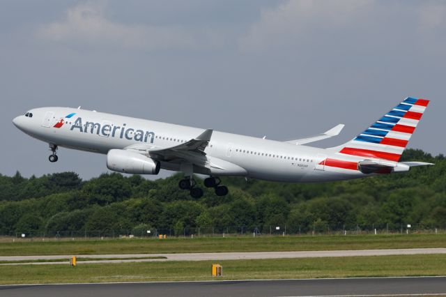 Airbus A330-200 (N283AY) - AA735 departing for Philadelphia.br /br /EOS6D 300mm f4L+1.4x, 1/1000, f7.1