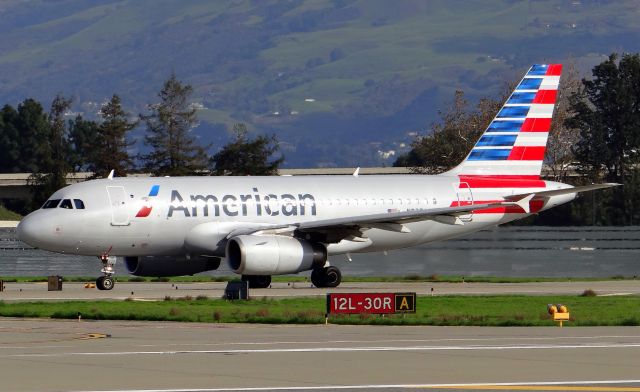 Airbus A319 (N827AW)