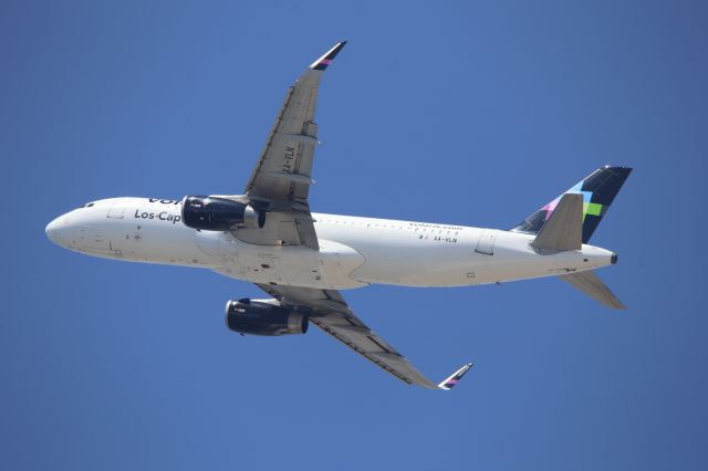 Airbus A320 (XA-VLN)