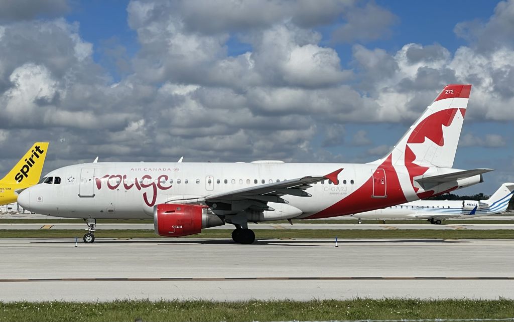 Airbus A319 (C-GARJ)