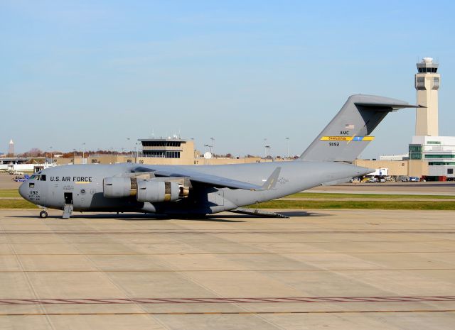 Boeing Globemaster III (89-1192) - The Spirit of Charleston on Pad-1 at Cleveland Hopkins International Airport (KCLE/CLE) on 26 Oct 2009. The C-17 delivered Vice President Bidens motorcade to Cleveland Hopkins International Airport (KCLE/CLE). The 437th Airlift Wing (AW) is the active duty wing at Charleston and the 315th AW is an Air Force Reserve counterpart.