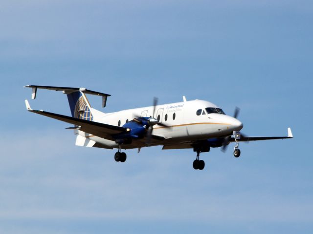 Beechcraft 1900 (N17541)