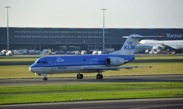 Fokker 70 (PH-KZE) - KLM Cityhopper Fokker F70 PH-KZE in Amsterdam 