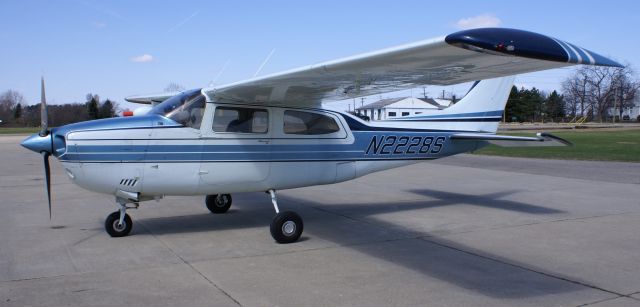 Cessna Centurion (N2228S) - Romeo, Michigan 2006